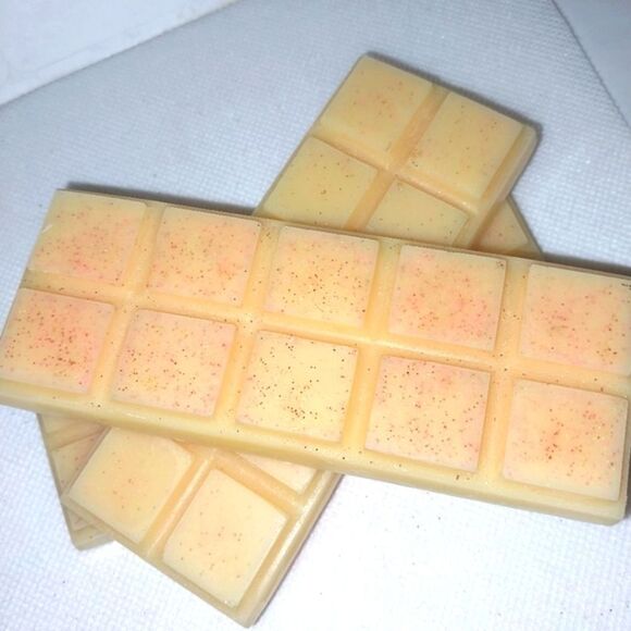 Hand crafted Princess Belle wax melt glitter bar 1pc - Picture 3 of 8